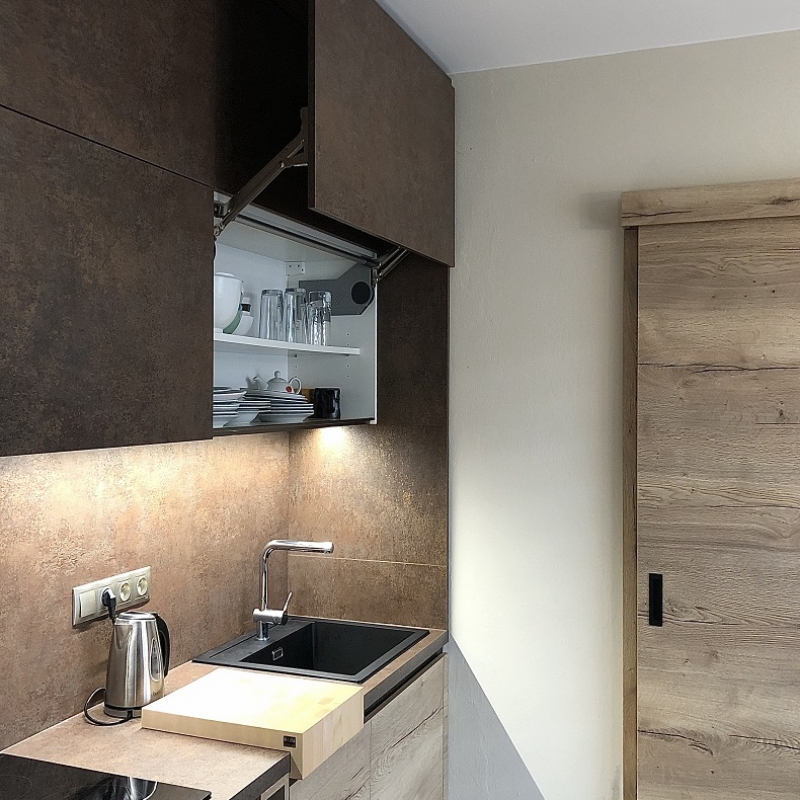 kuchyně s výklopem