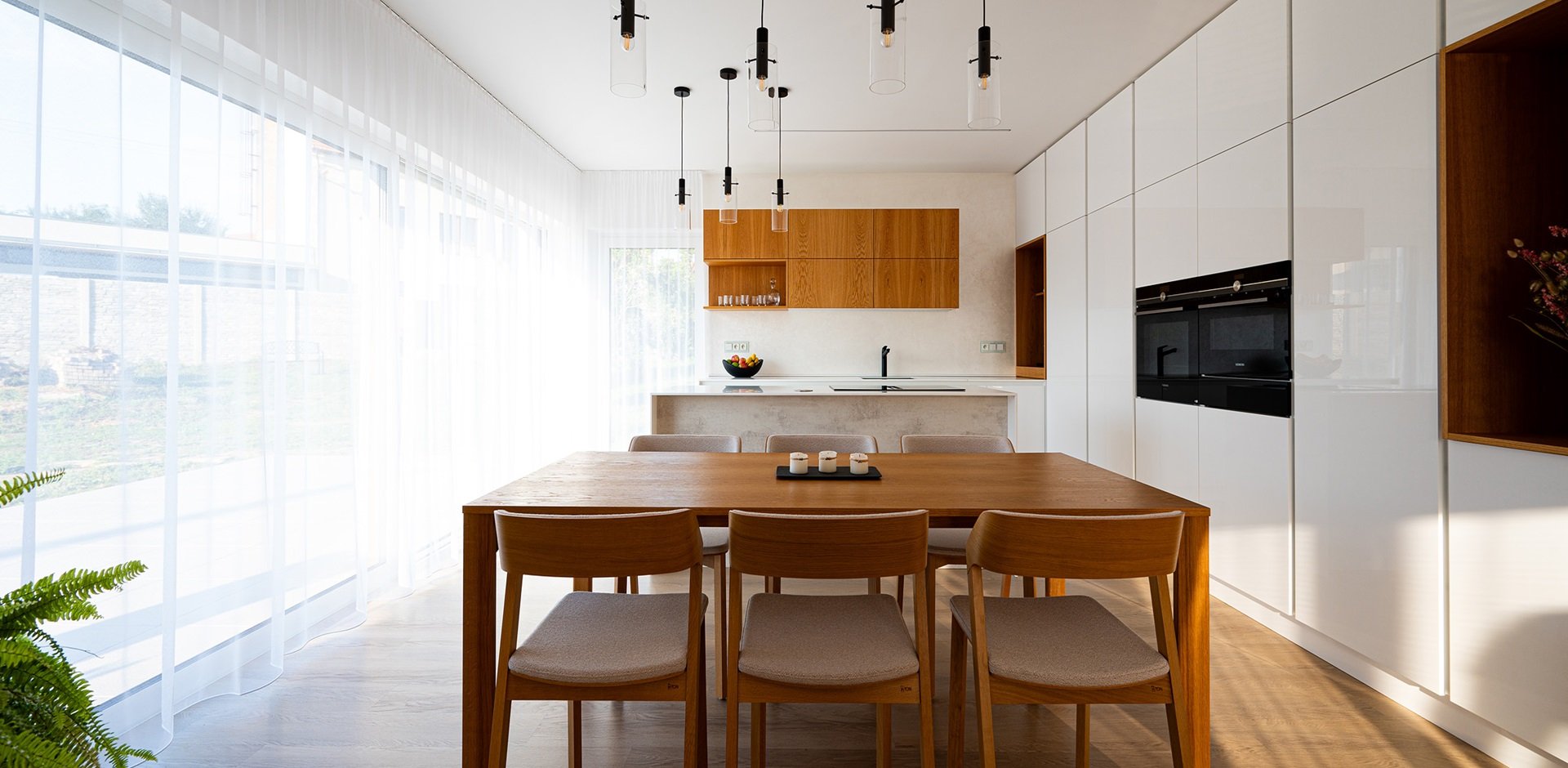 Elegantní kompletní interiér - 1