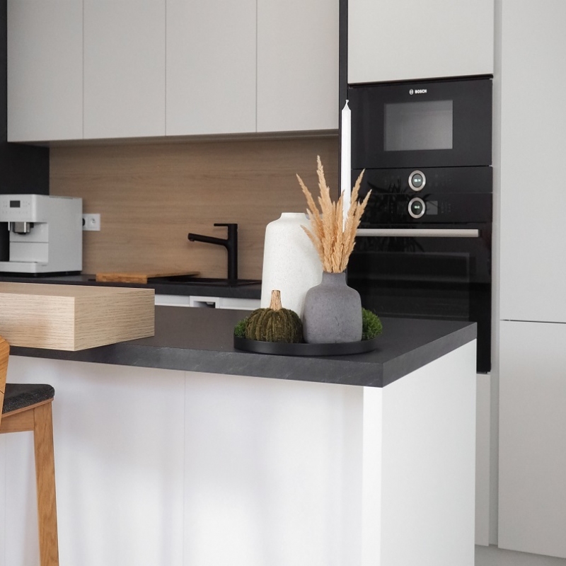 kuchyně s posezením