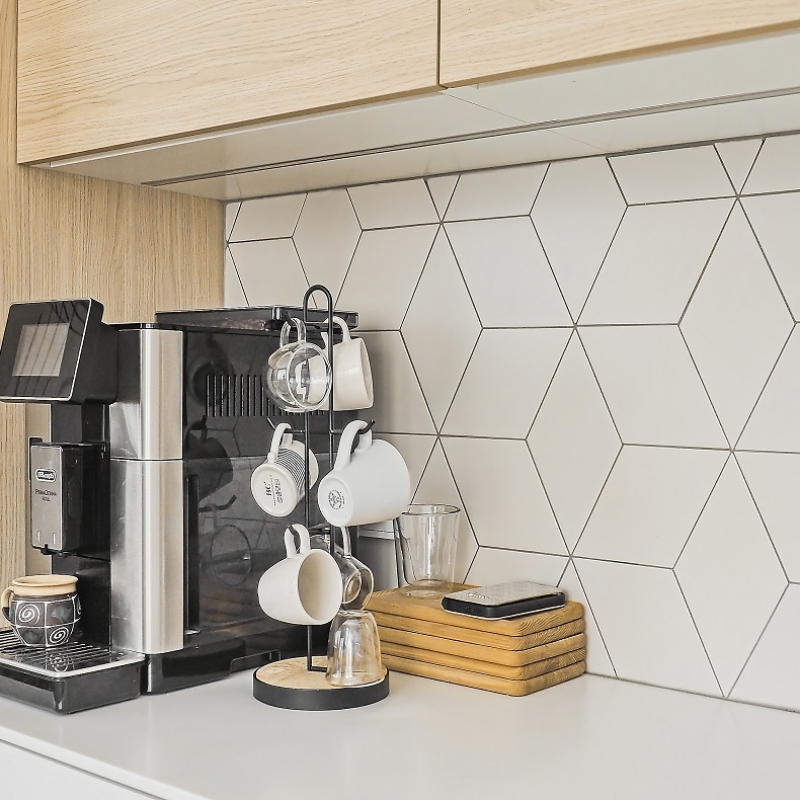 Kuchyně s kávovarem