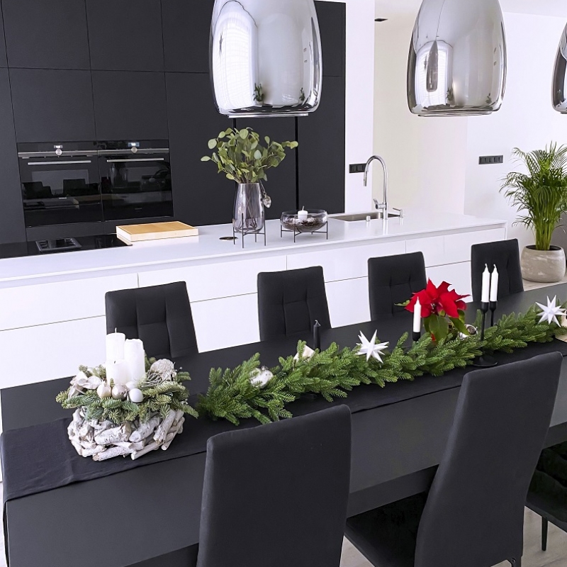 kuchyně černobílá