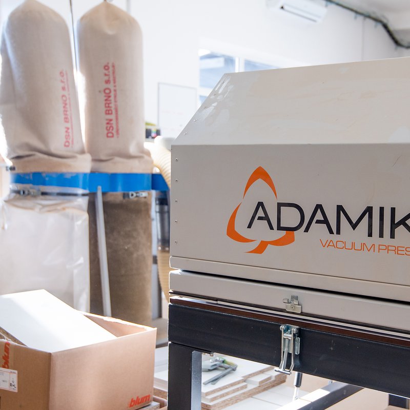 Vakuový lis ADAMÍK